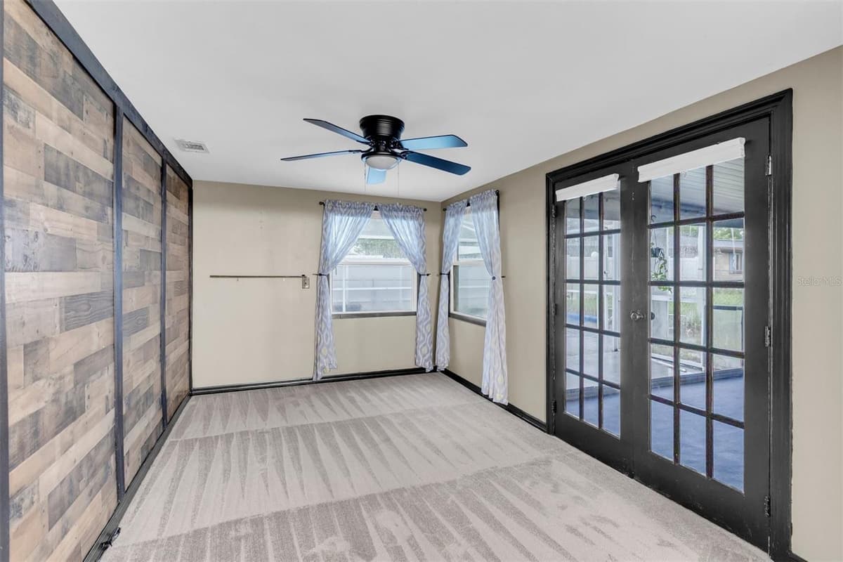 9203 GREENBRIAR LANE — photo 16 of 21