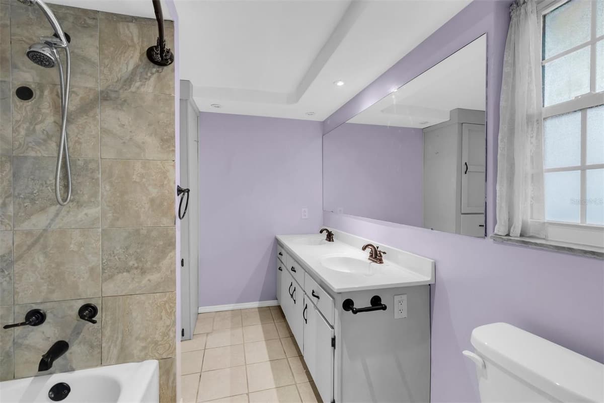9203 GREENBRIAR LANE — photo 10 of 21