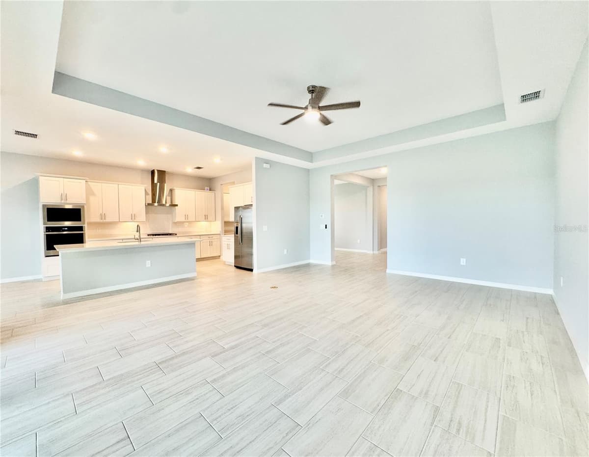 19227 SCALLOP LOOP — photo 4 of 54