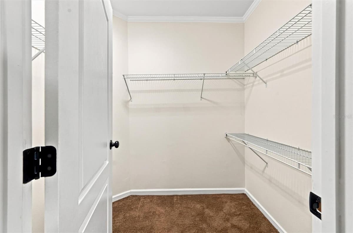 3316 HOLLY SPRINGS DRIVE — photo 10 of 48