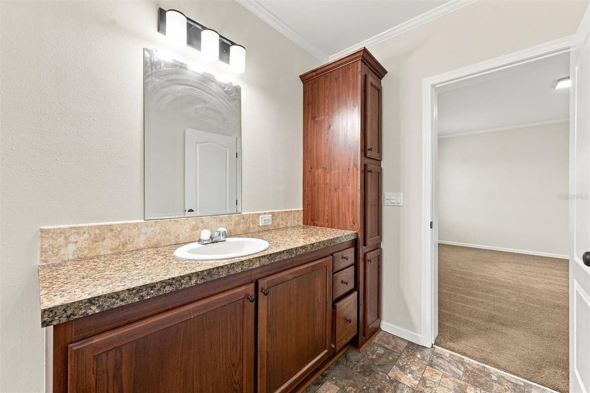3316 HOLLY SPRINGS DRIVE — photo 13 of 48