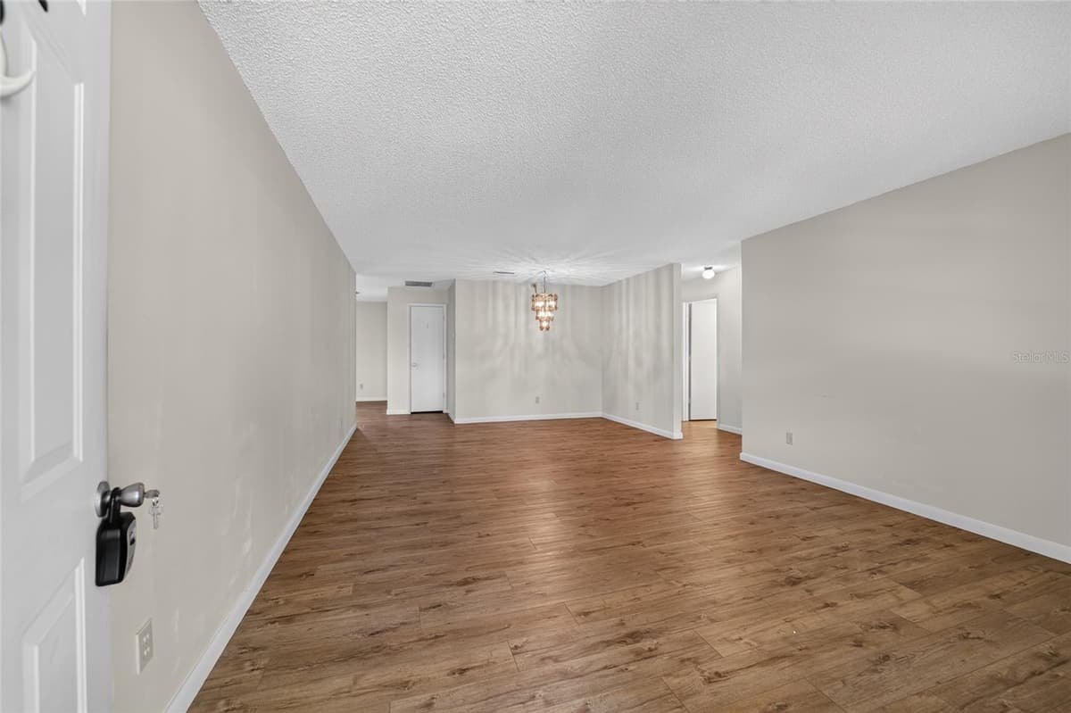 9882 88TH TERRACE — photo 8 of 54