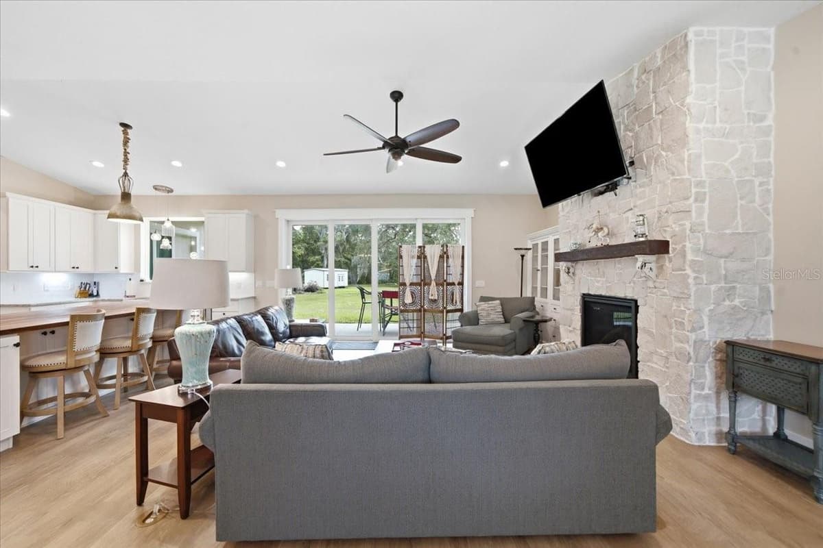32 SHADOW WOOD DRIVE — photo 18 of 69