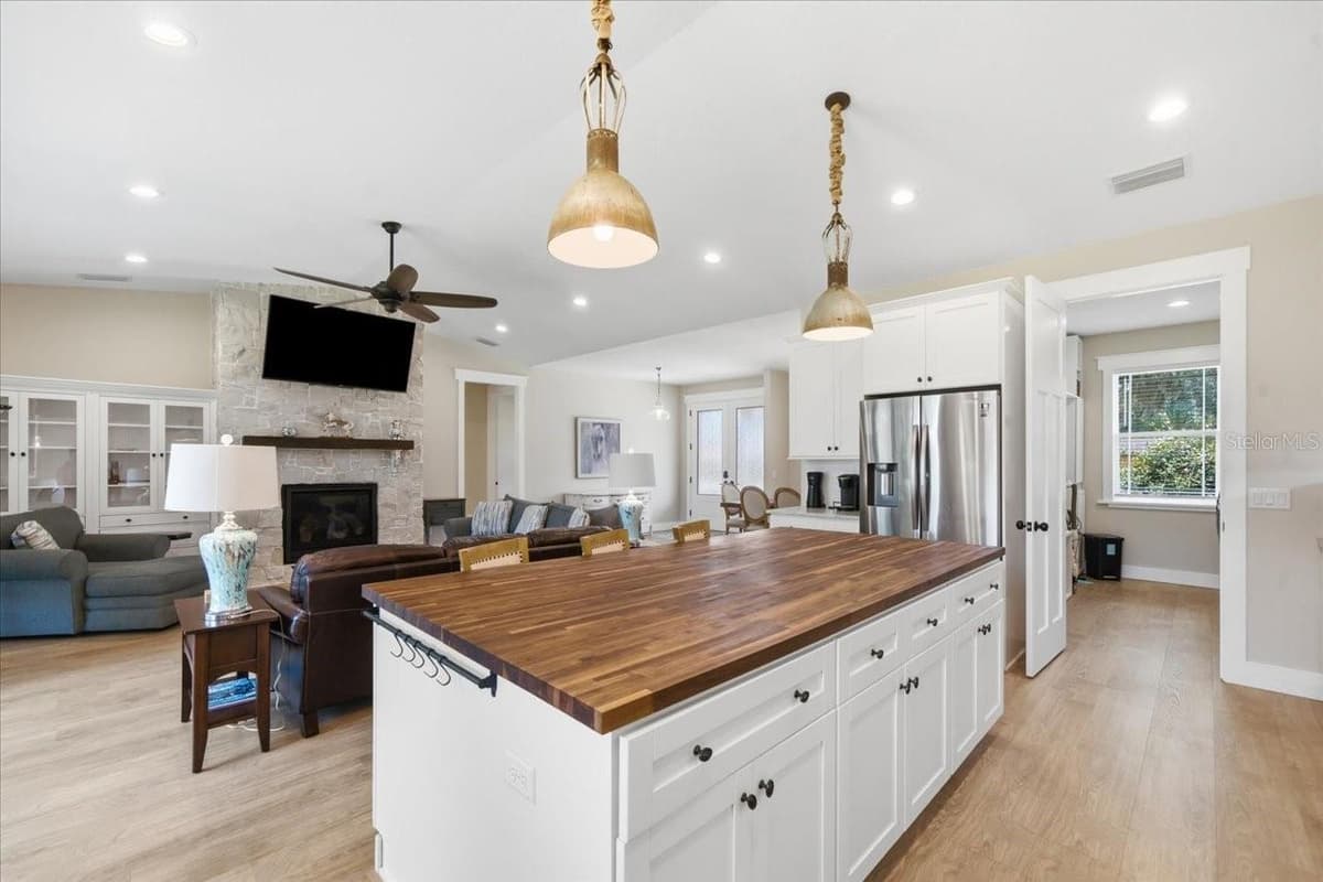 32 SHADOW WOOD DRIVE — photo 17 of 69