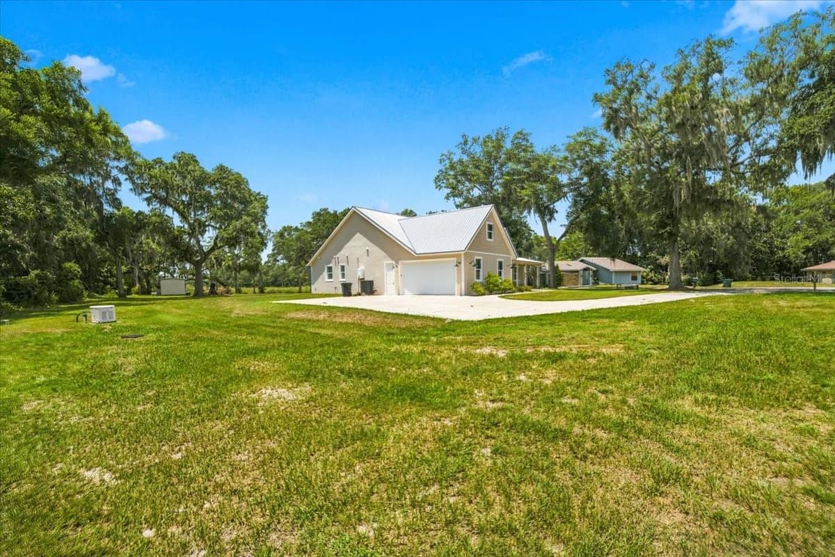 32 SHADOW WOOD DRIVE — photo 3 of 69