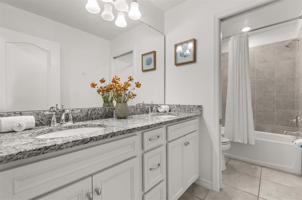 7352 OAKMOSS LOOP — photo 25 of 42