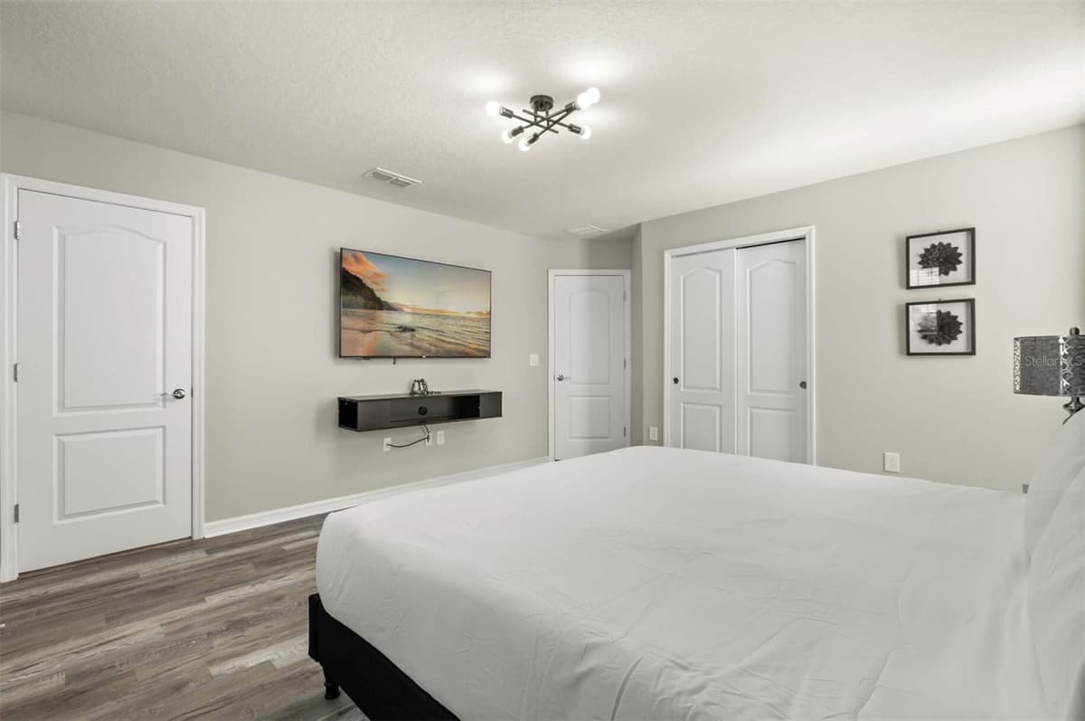 7352 OAKMOSS LOOP — photo 29 of 42