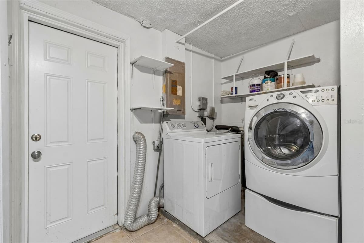 3533 WILSON DRIVE — photo 35 of 59