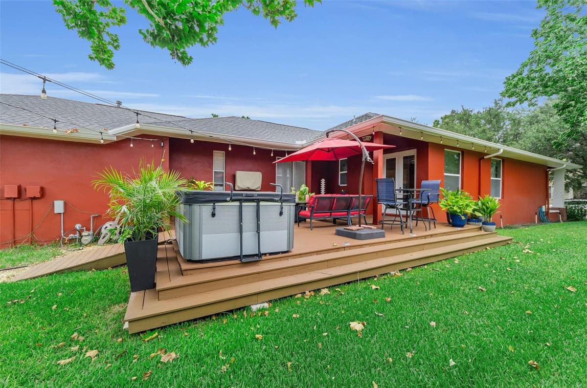 3237 TOWN AVENUE — photo 39 of 83