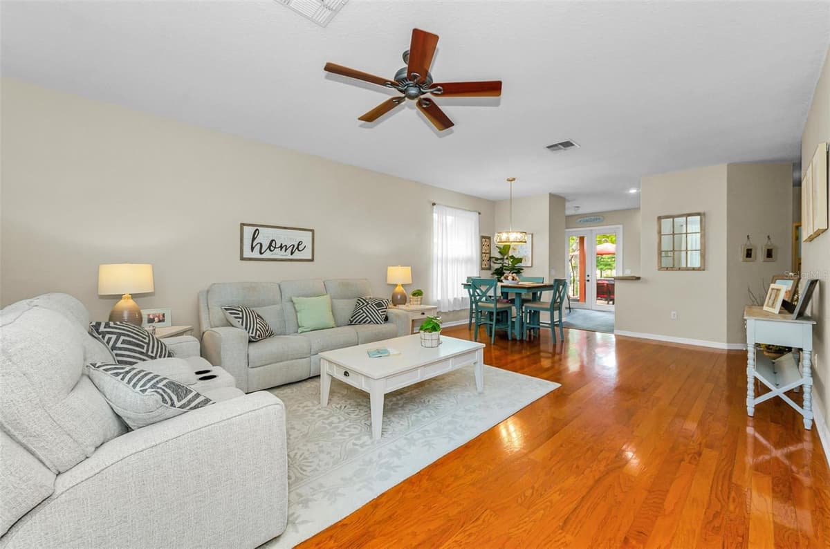 3237 TOWN AVENUE — photo 34 of 83