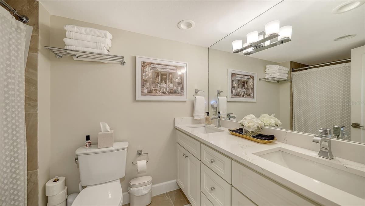 2425 GULF OF MEXICO DRIVE — photo 21 of 34