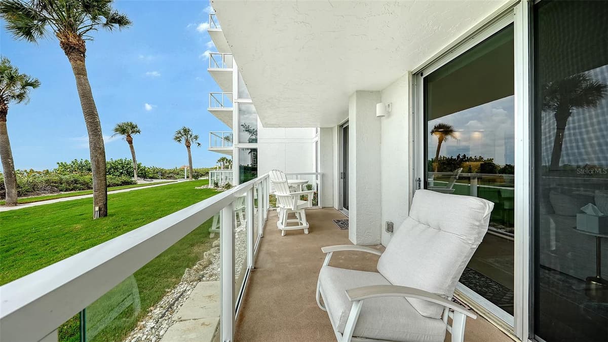 2425 GULF OF MEXICO DRIVE — photo 22 of 34