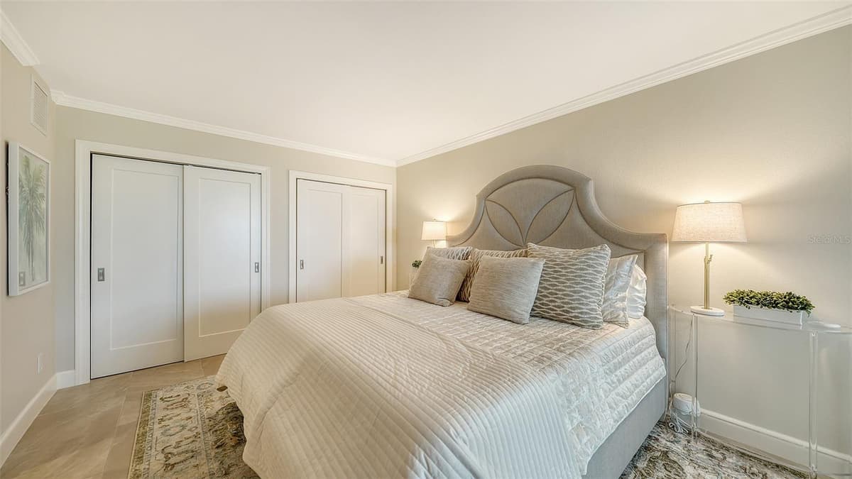 2425 GULF OF MEXICO DRIVE — photo 19 of 34