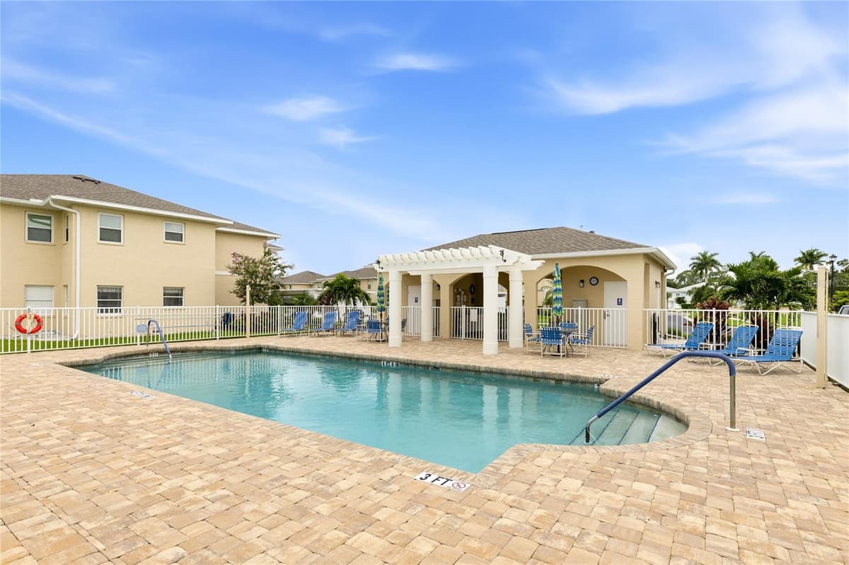 5800 SABAL TRACE DRIVE — photo 38 of 41
