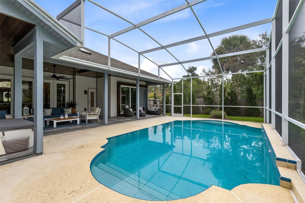 113 SANDY OAKS PLACE — photo 36 of 67