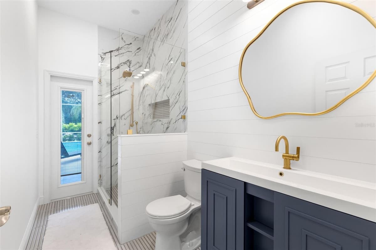 113 SANDY OAKS PLACE — photo 15 of 67