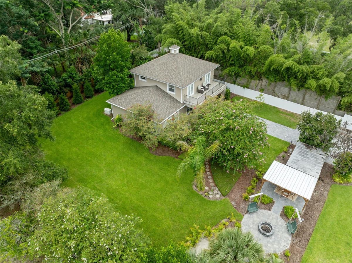 113 SANDY OAKS PLACE — photo 38 of 67