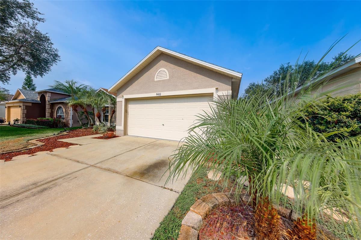 8422 POYDRAS LANE — photo 4 of 70
