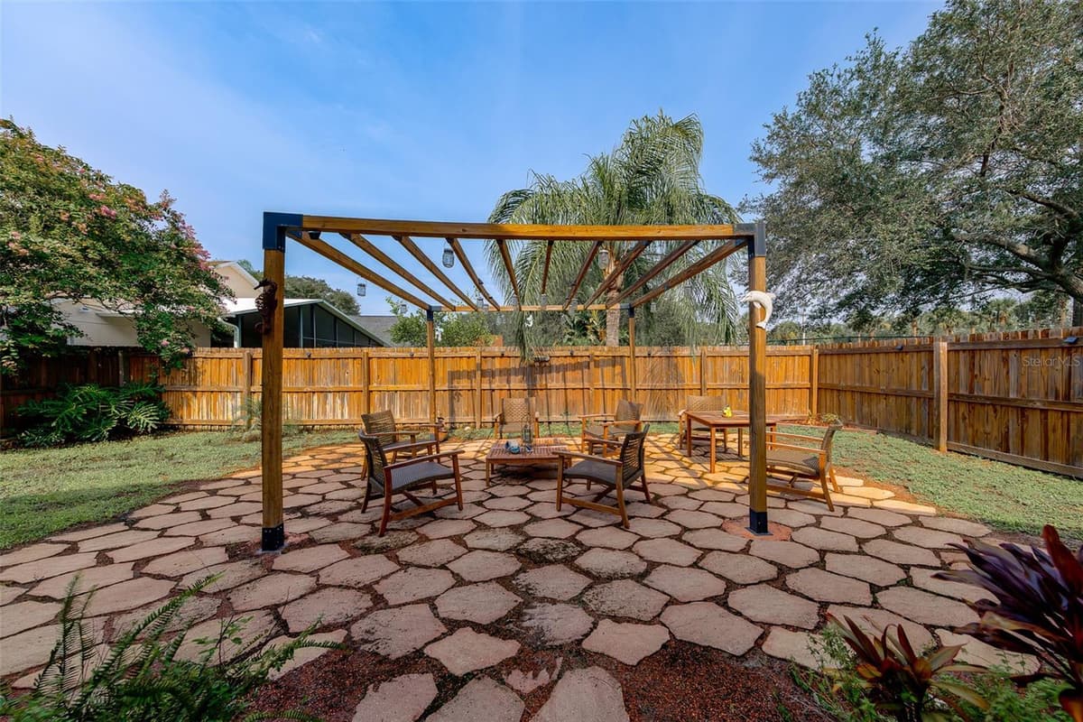 8422 POYDRAS LANE — photo 44 of 70