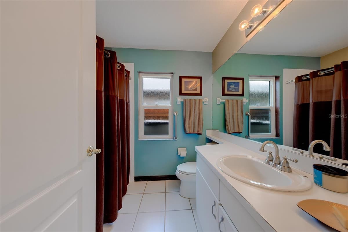 8422 POYDRAS LANE — photo 32 of 70