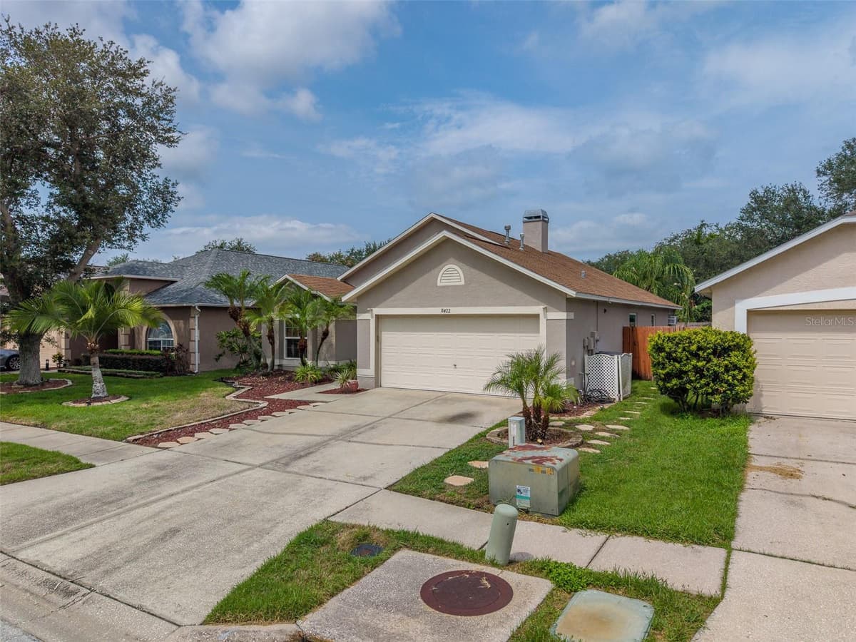 8422 POYDRAS LANE — photo 5 of 70