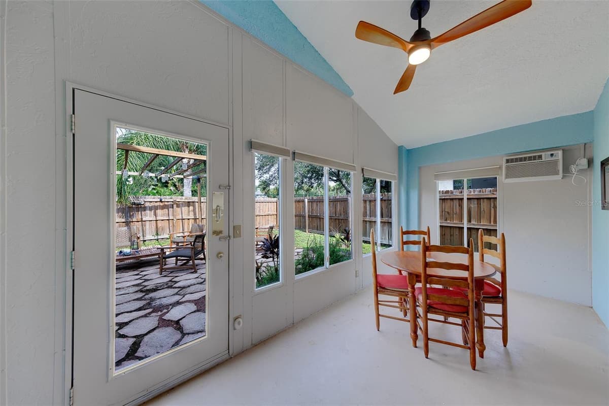 8422 POYDRAS LANE — photo 42 of 70
