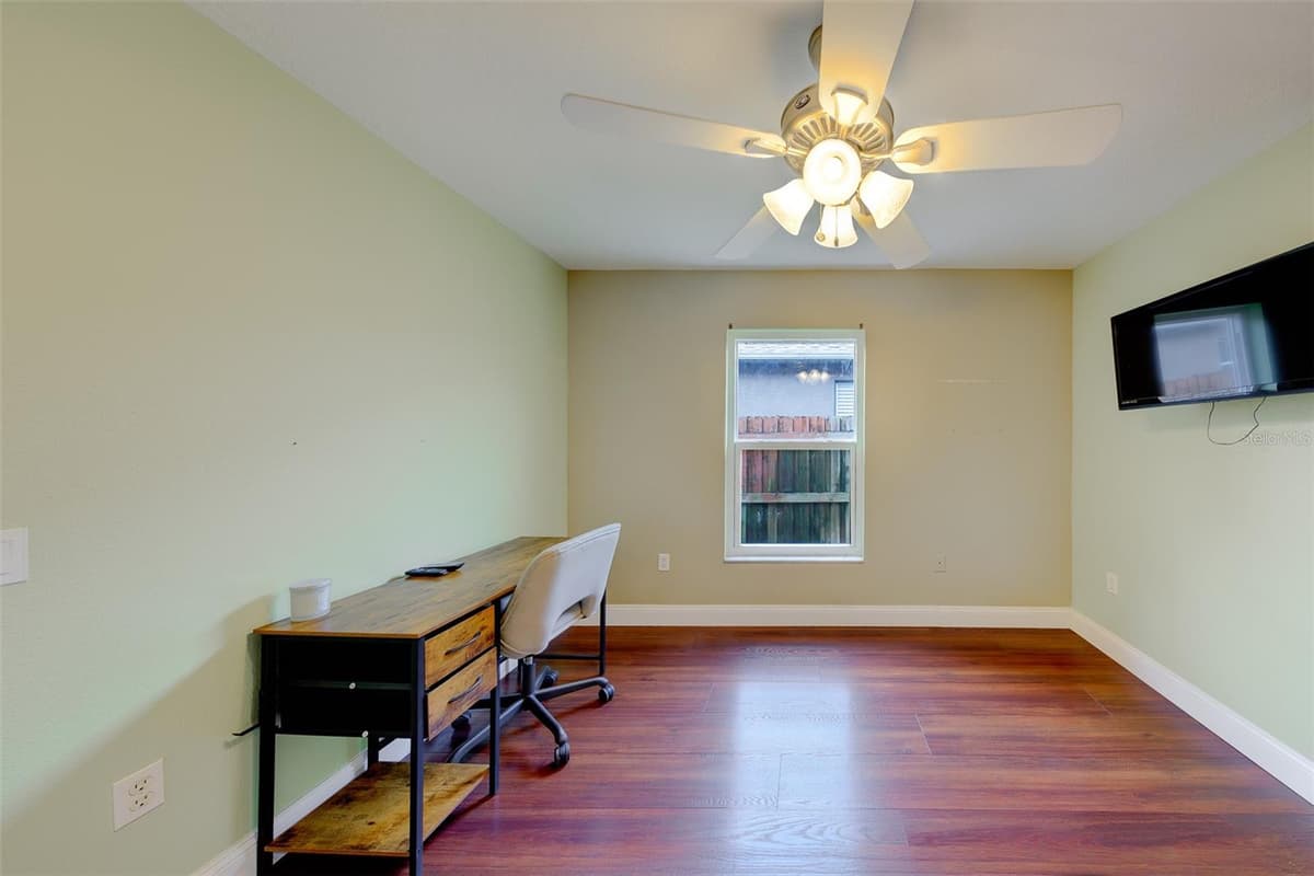 8422 POYDRAS LANE — photo 36 of 70