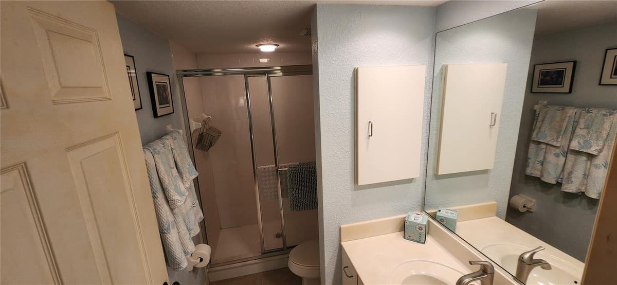 9600 FIDDLERS GREEN CIRCLE — photo 15 of 27