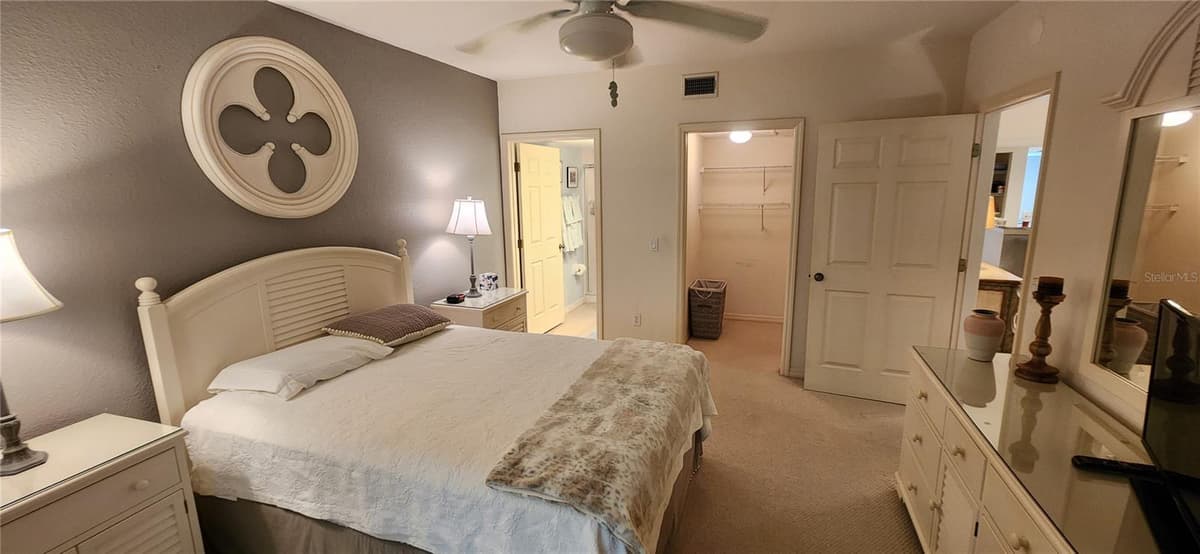 9600 FIDDLERS GREEN CIRCLE — photo 14 of 27