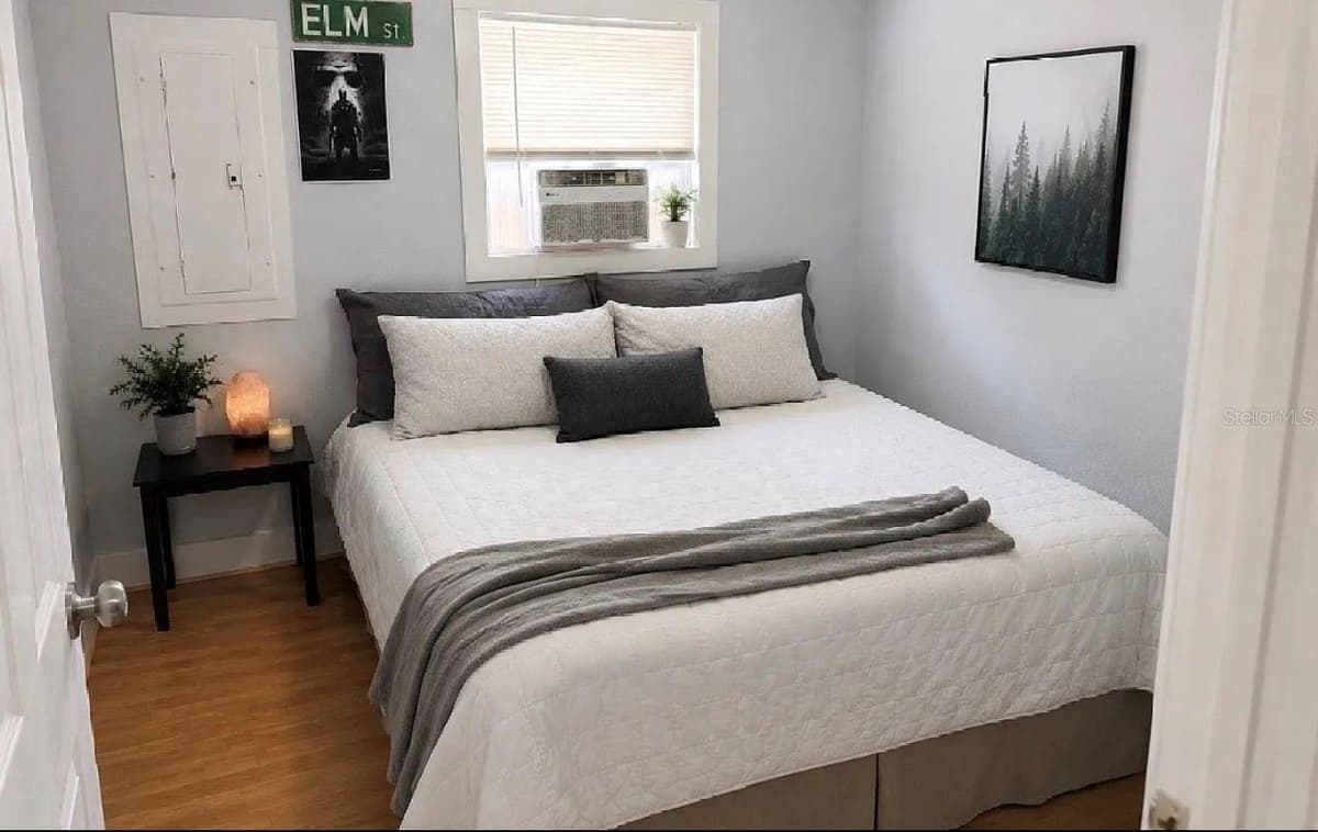 107 LAKE ELIZABETH DRIVE — photo 4 of 6