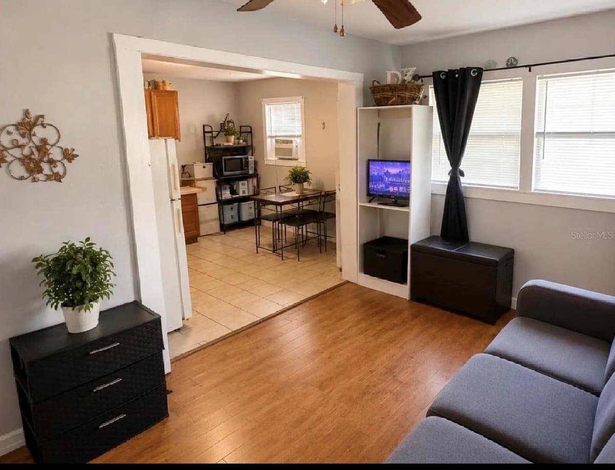 107 LAKE ELIZABETH DRIVE — photo 3 of 6