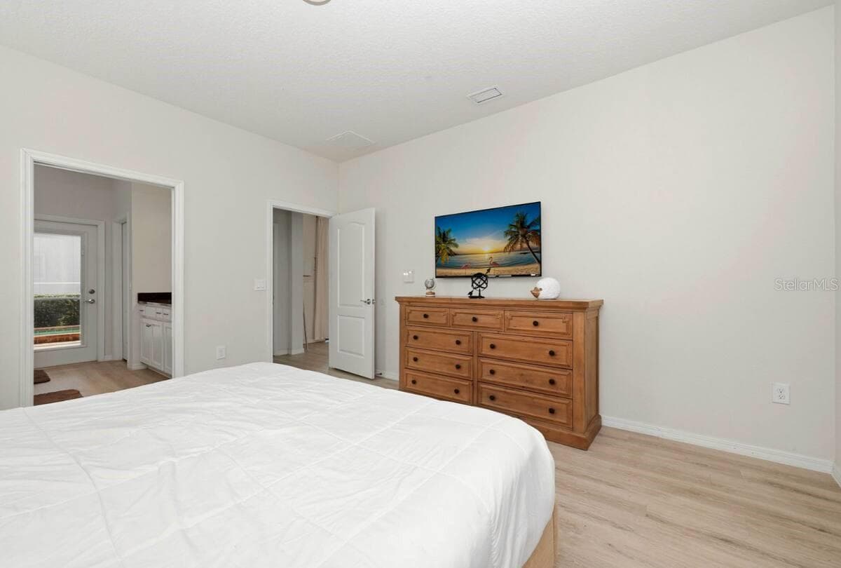 1836 NICE COURT — photo 14 of 35