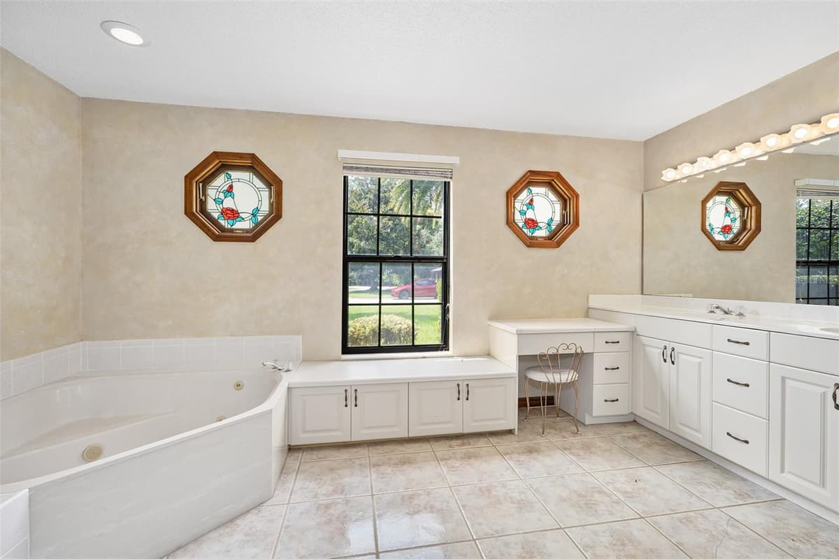 43 WINDING CREEK WAY — photo 27 of 52