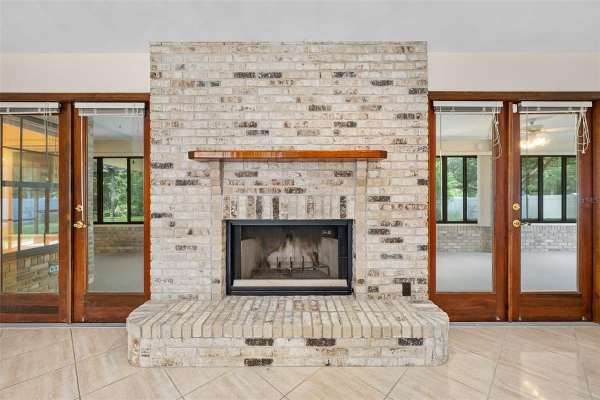 43 WINDING CREEK WAY — photo 14 of 52