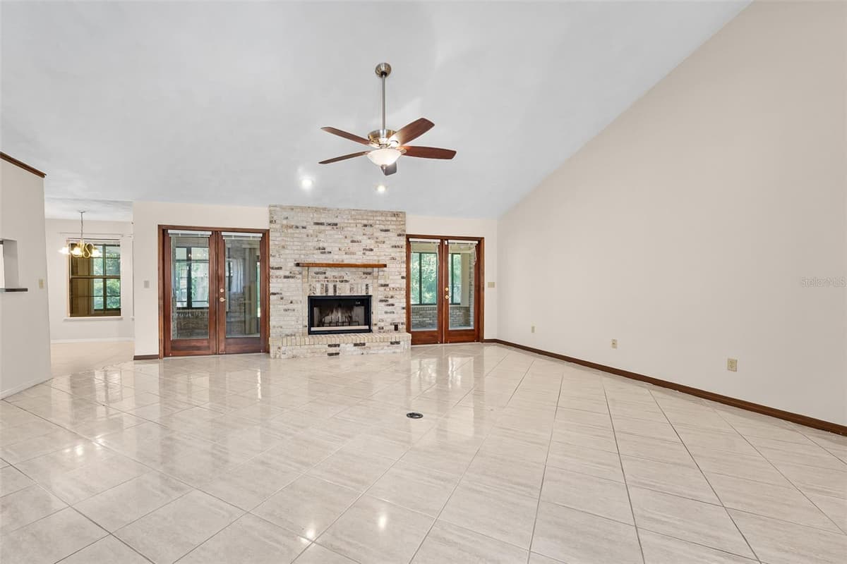 43 WINDING CREEK WAY — photo 13 of 52