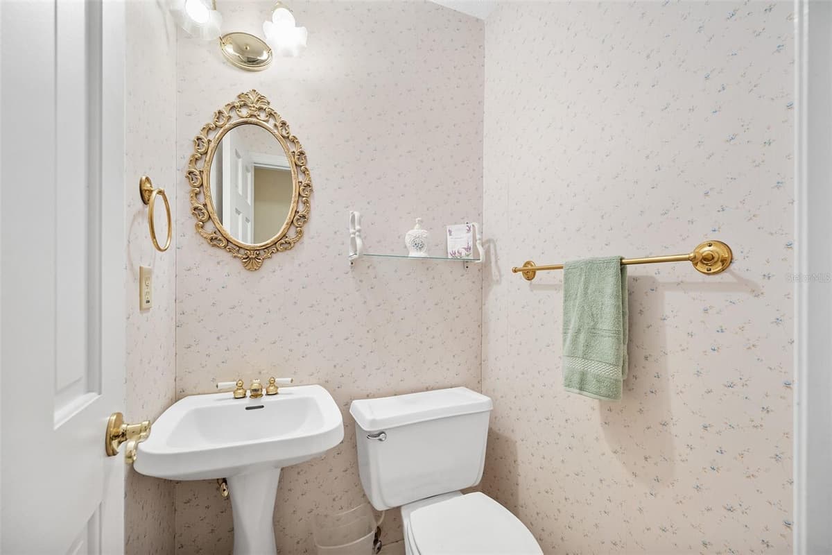 43 WINDING CREEK WAY — photo 20 of 52