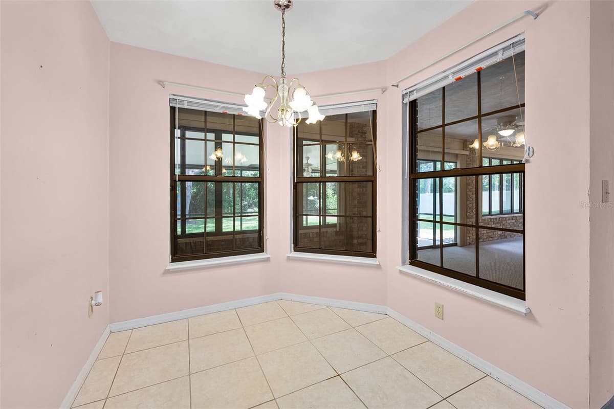 43 WINDING CREEK WAY — photo 31 of 52