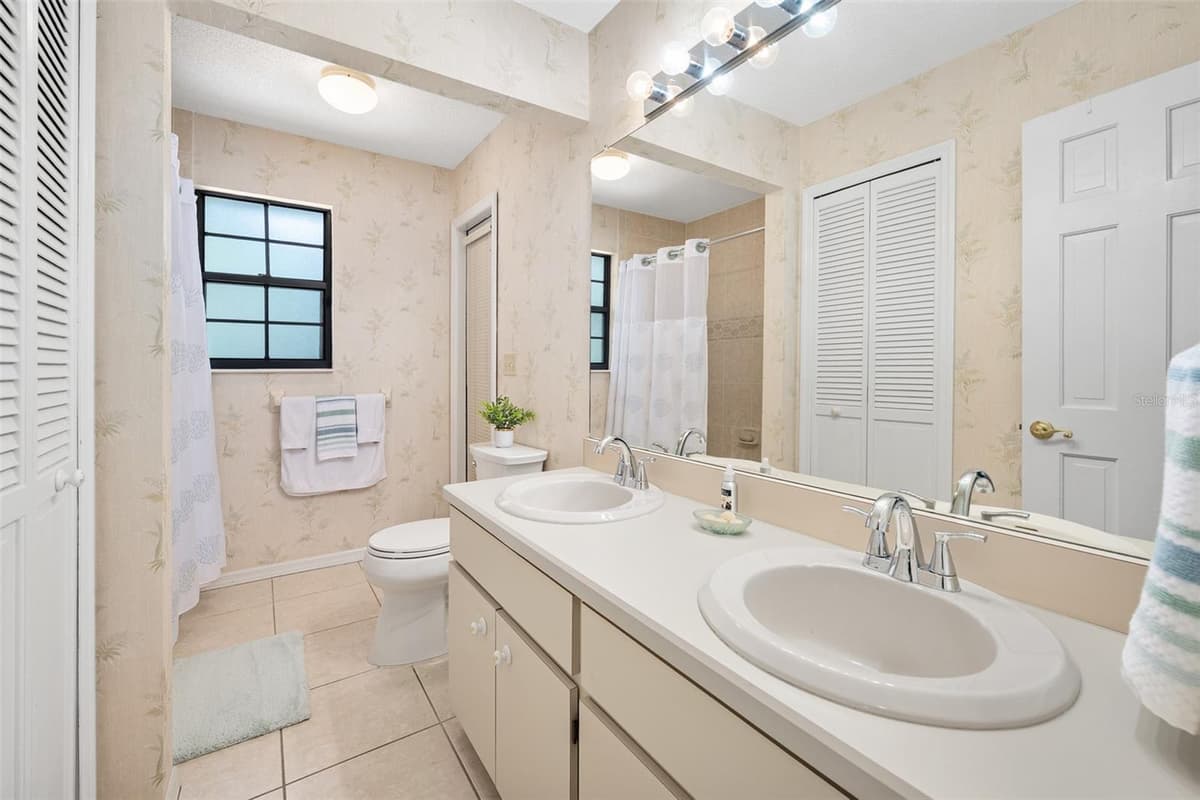 43 WINDING CREEK WAY — photo 35 of 52
