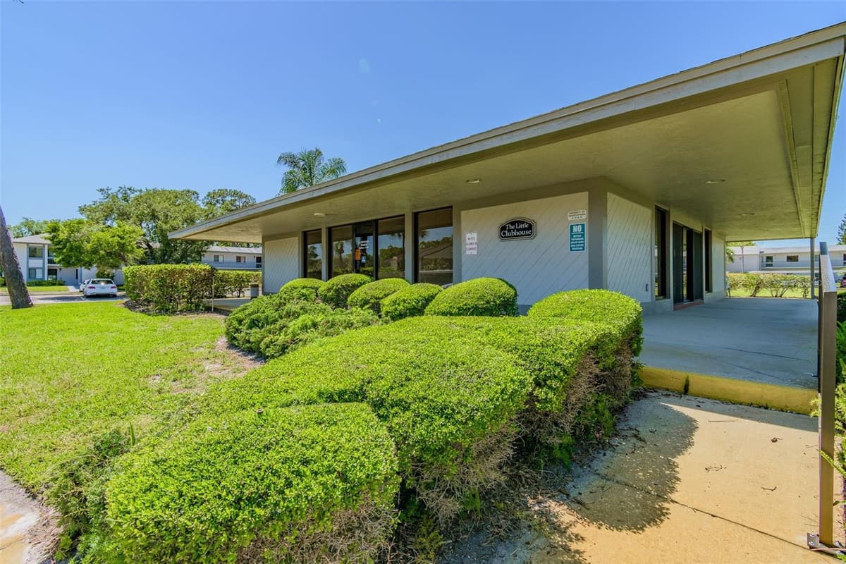 129 NANCY DRIVE — photo 48 of 68