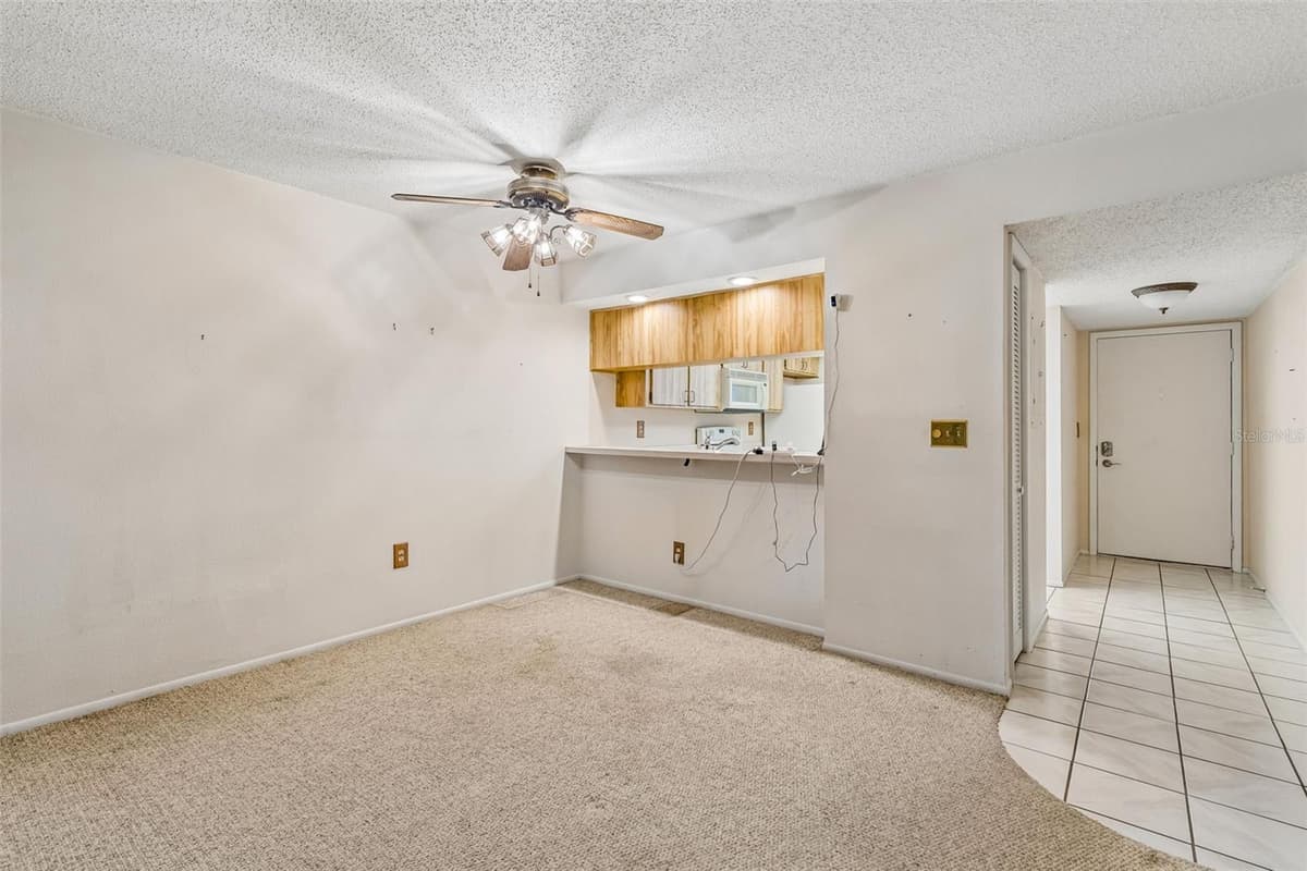 129 NANCY DRIVE — photo 8 of 68