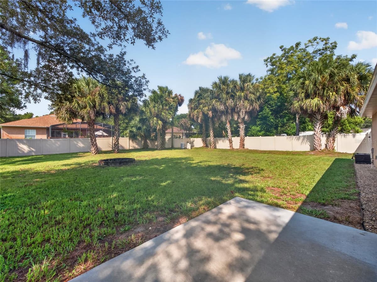 217 VALENCIA ROAD — photo 19 of 24