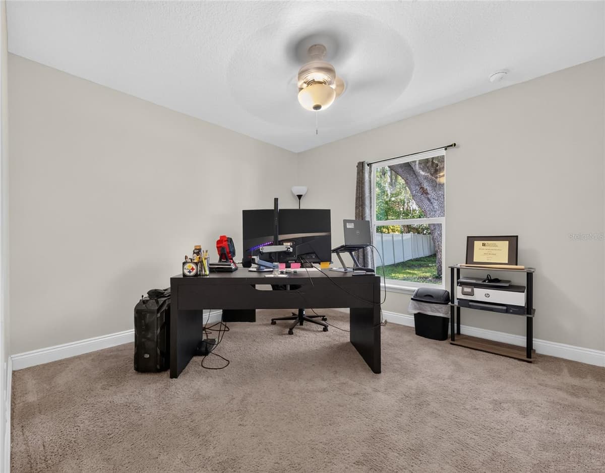 217 VALENCIA ROAD — photo 17 of 24