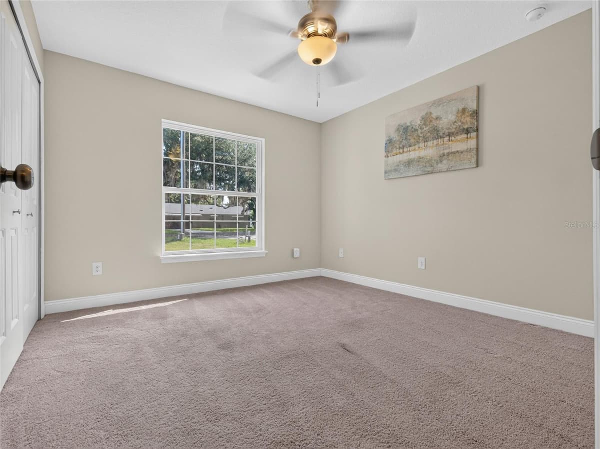 217 VALENCIA ROAD — photo 15 of 24