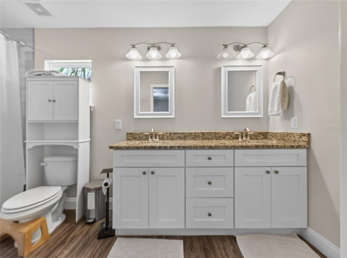 217 VALENCIA ROAD — photo 13 of 24