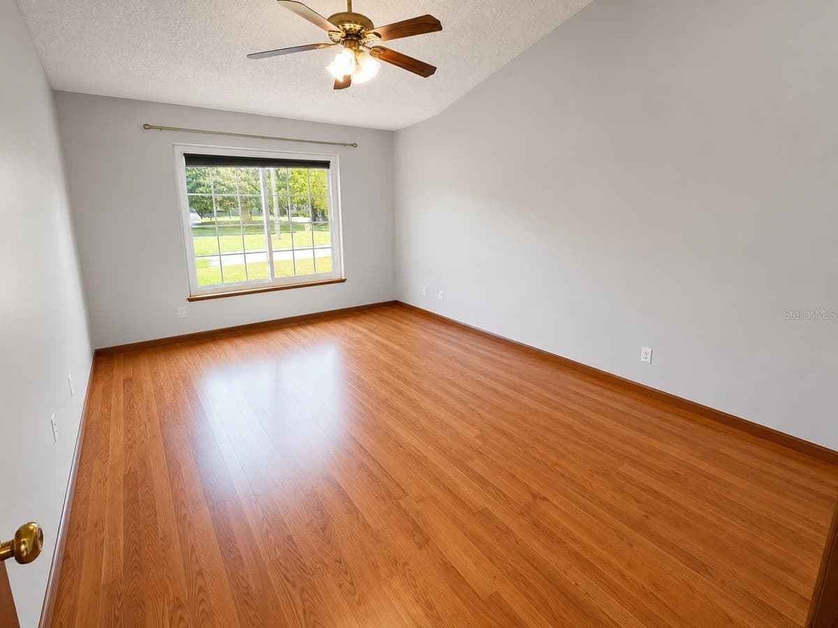 5224 MILL STREAM ROAD — photo 8 of 17