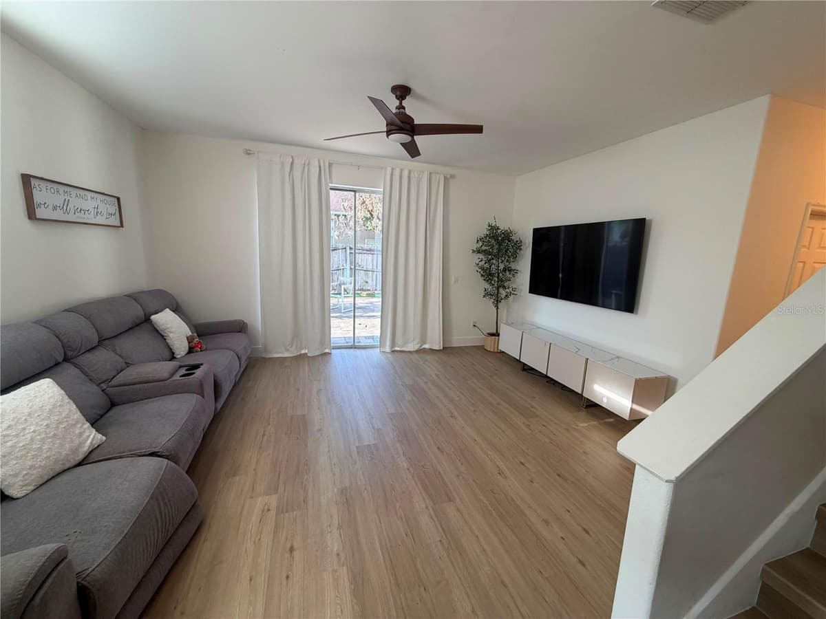 14539 SAINT GEORGES HILL DRIVE — photo 33 of 47