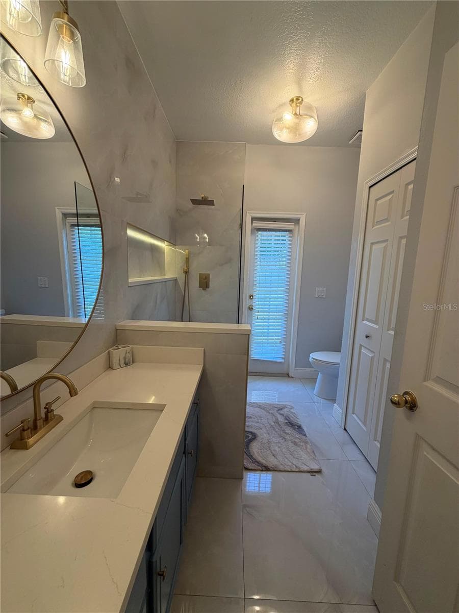 14539 SAINT GEORGES HILL DRIVE — photo 8 of 47