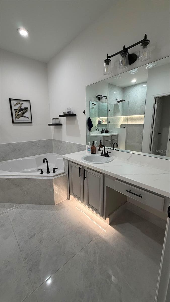 14539 SAINT GEORGES HILL DRIVE — photo 5 of 47