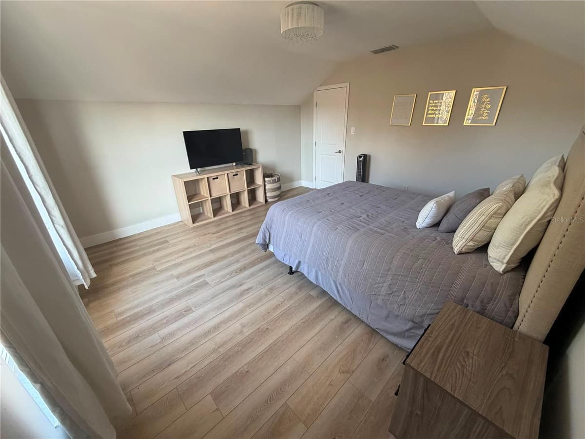14539 SAINT GEORGES HILL DRIVE — photo 38 of 47