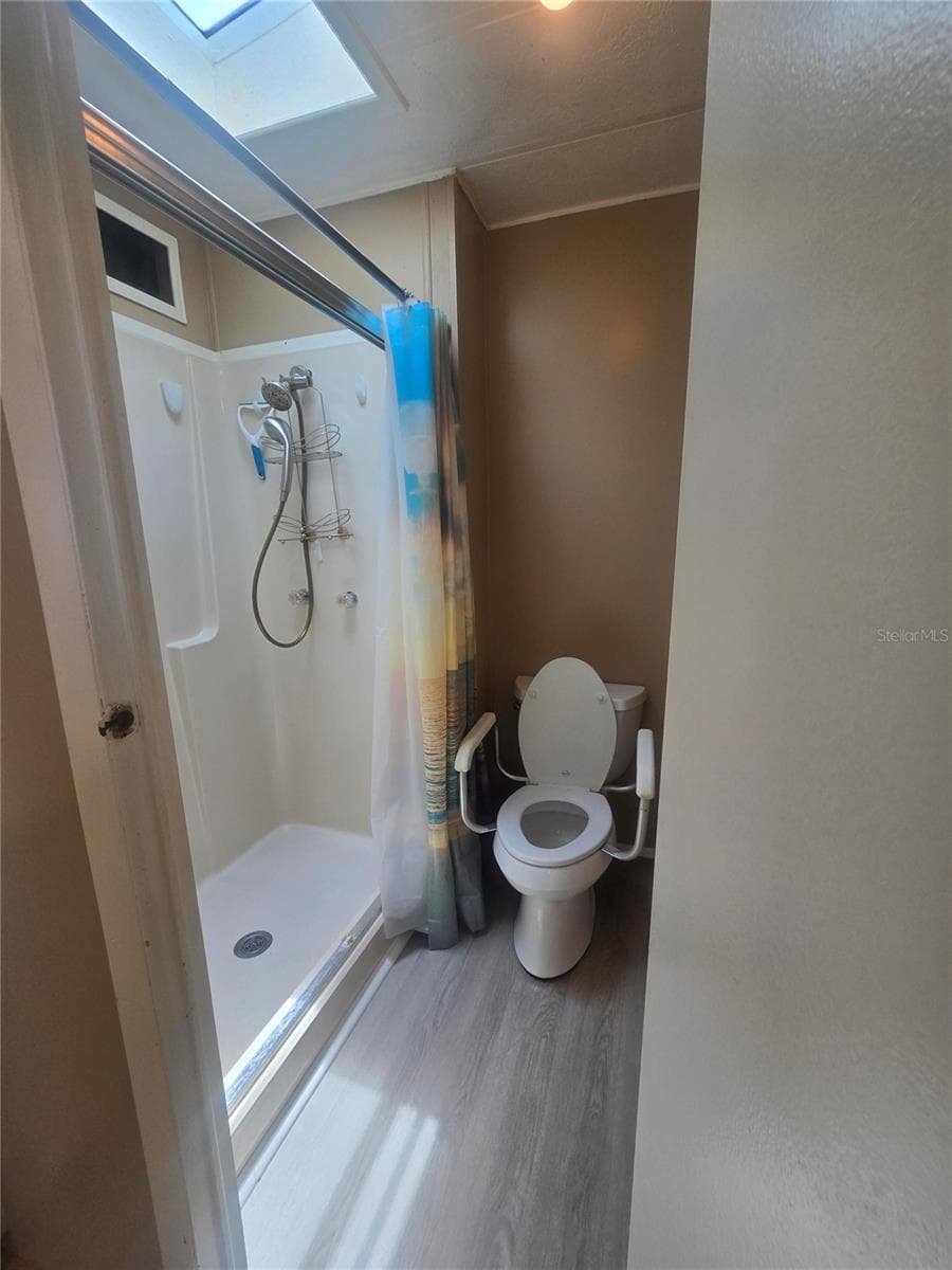 4645 BURNEY DRIVE — photo 8 of 35